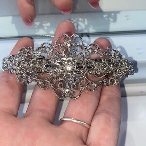 Brand new hair clip never used